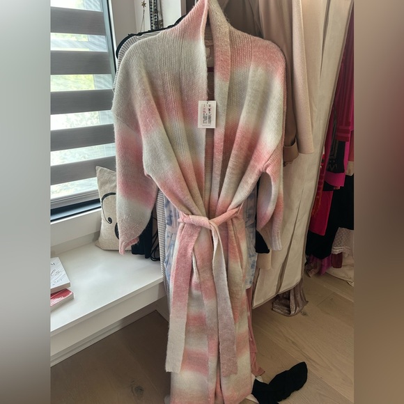 BRAND NEW WITH TAGS XIRENA SWEATER COAT - Picture 1 of 6